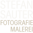 Logo Stefan Sauter »Im Vorbeigehen«, Fotografie, Malerei